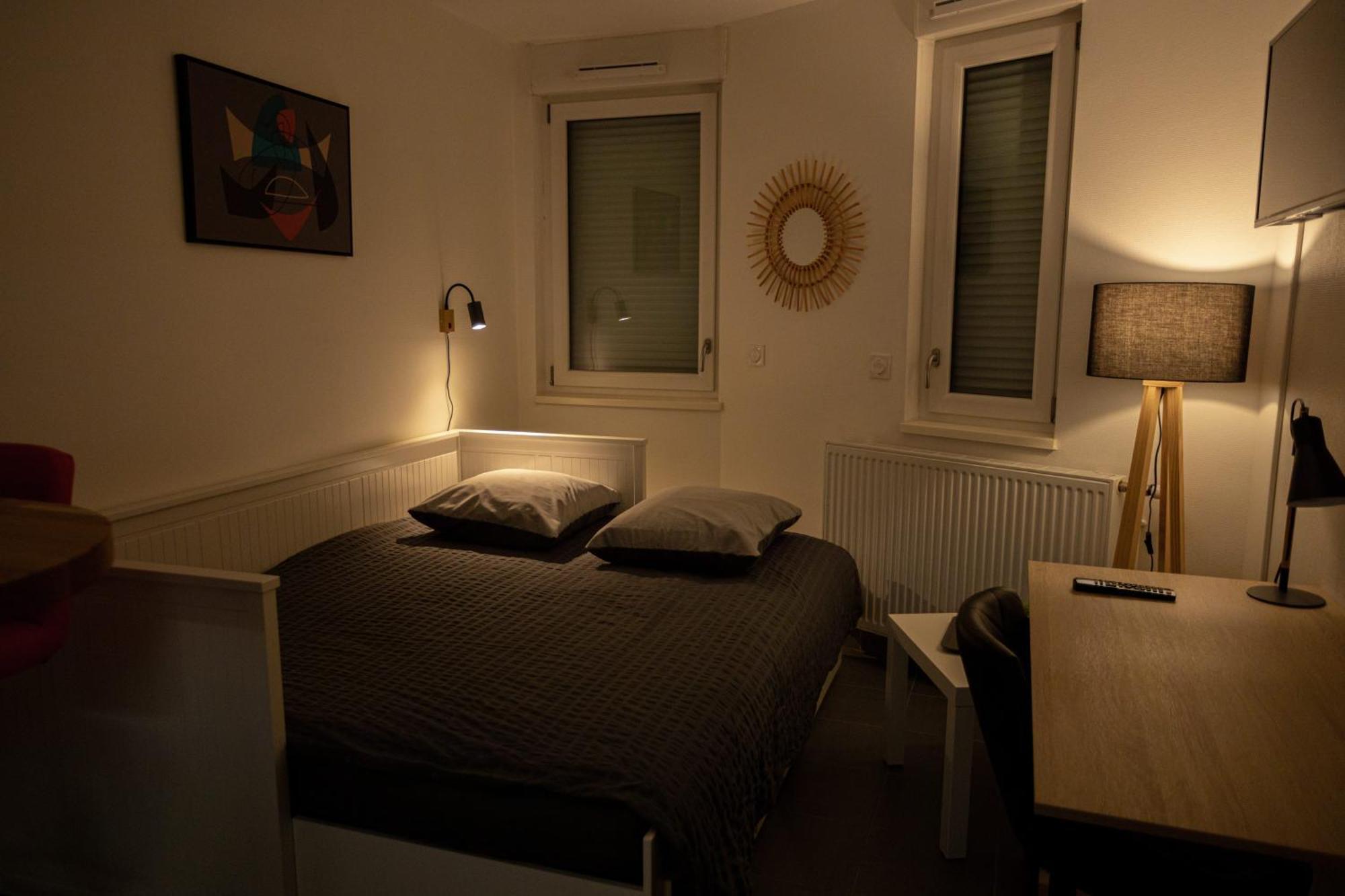Studio Premium Arrivee Autonome 24S24H Troyes Esterno foto