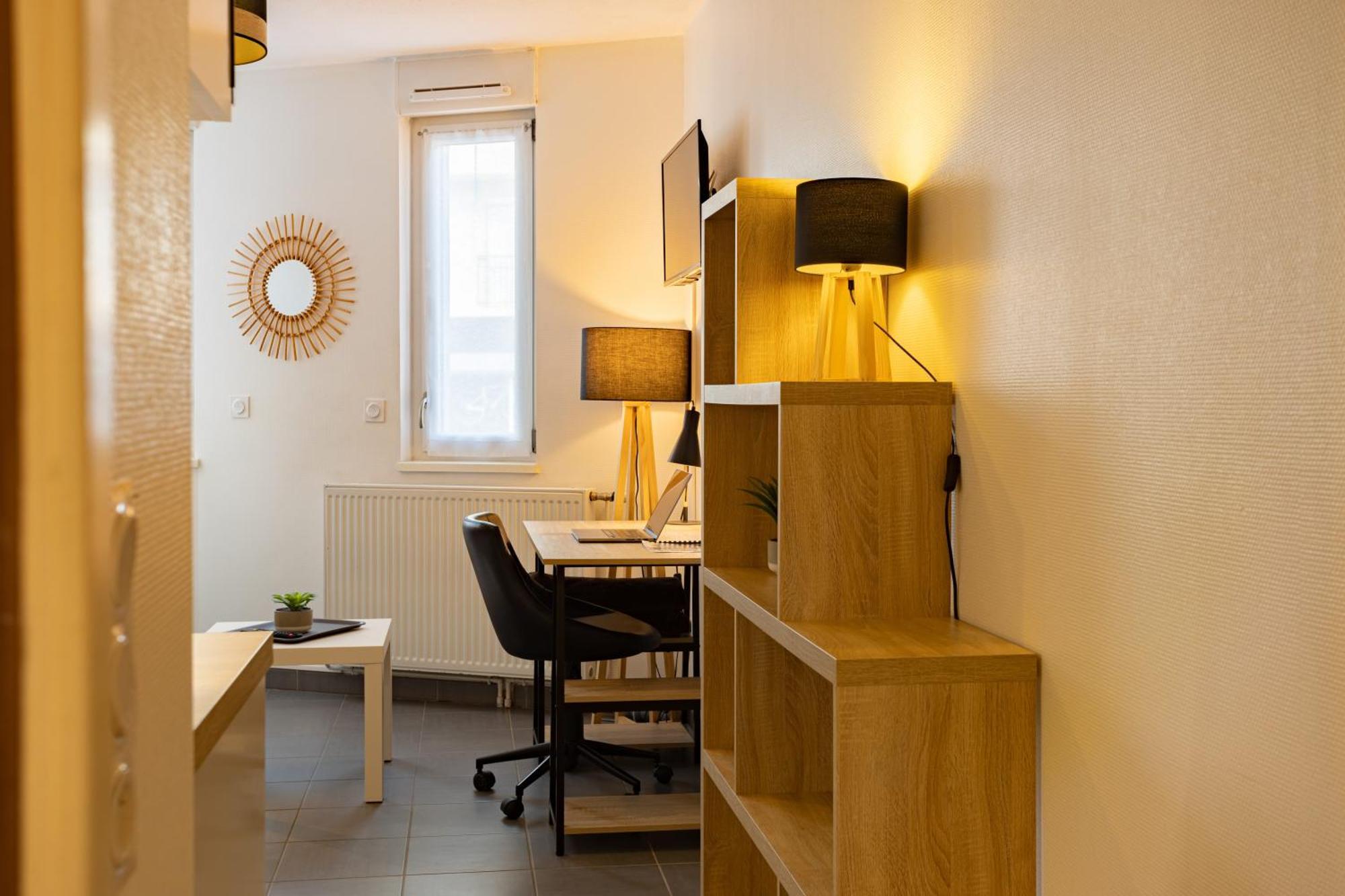 Studio Premium Arrivee Autonome 24S24H Troyes Esterno foto